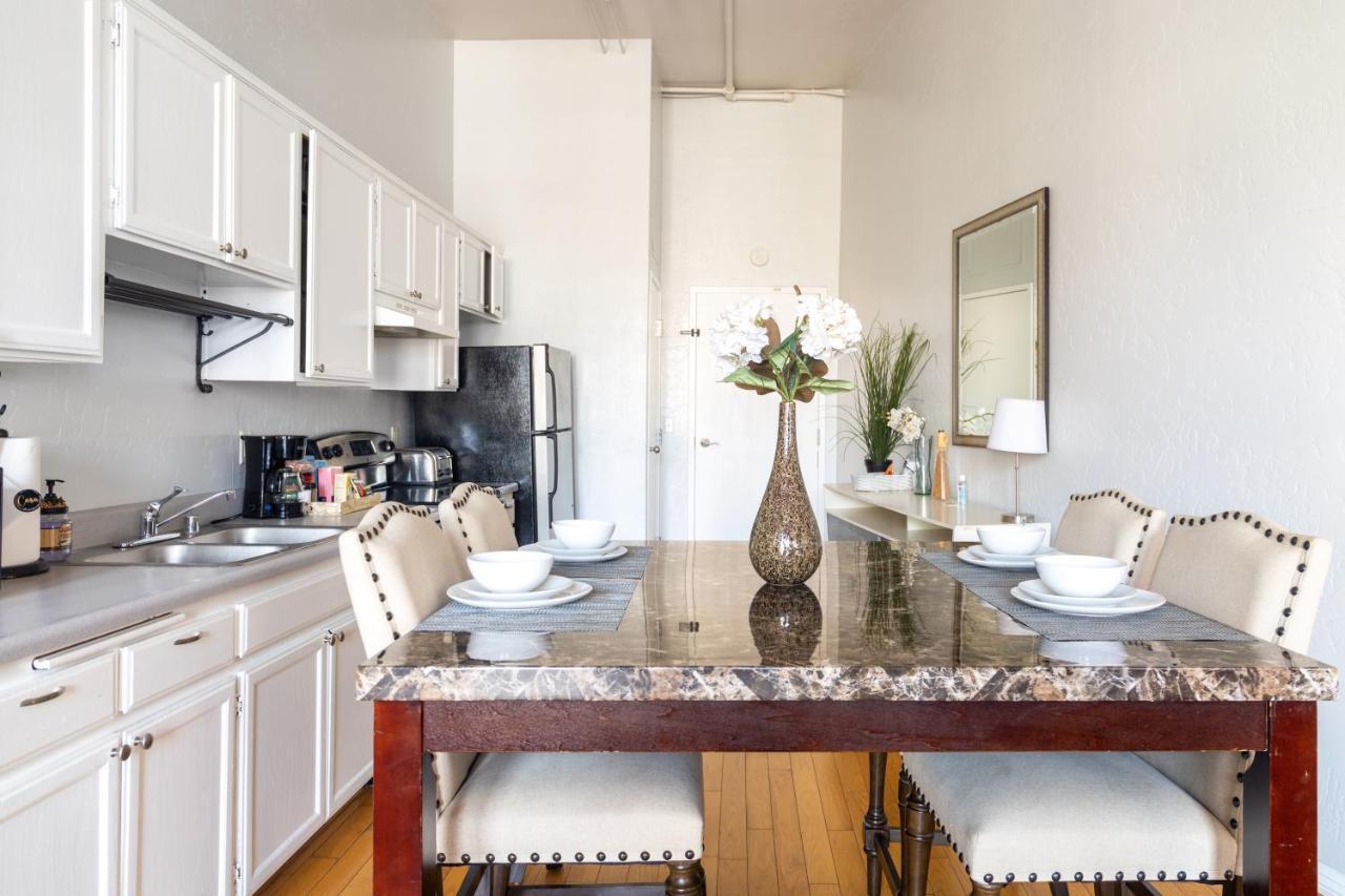 Greely Gaslamp - Loft W Parking & 3 Beds #302 *