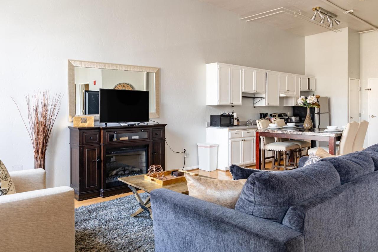 Greely Gaslamp - Loft W Parking & 3 Beds #302 Hotel *